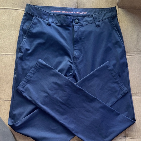 RHONE Men's Deep Blue Chinos Size 32 - Picture 15 of 15